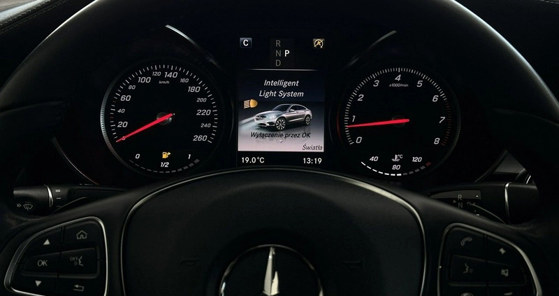 Mercedes-Benz GLC cena 159900 przebieg: 155464, rok produkcji 2017 z Tarczyn małe 781